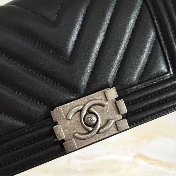 2015 LE Boy Chanel Flap Shoulder Bag Original Leather A67063 Black