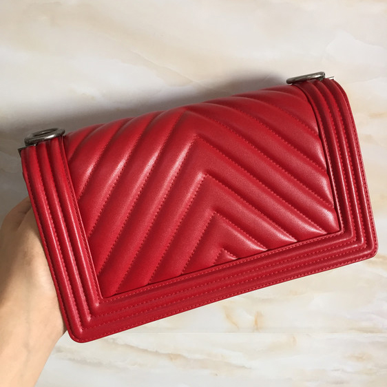 2015 LE Boy Chanel Flap Shoulder Bag Original Leather A67086 Red