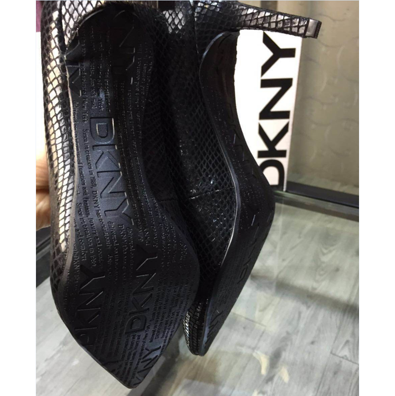 2015 Latest DKNY Women Snake stripes shoes