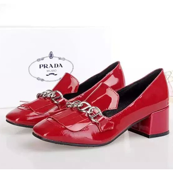 2015 Latest Prada women patent leather casual shoes