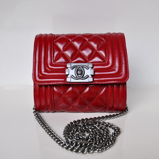 2015 Le Boy Chanel A69088 Iridescent Leather Shoulder Bag Red