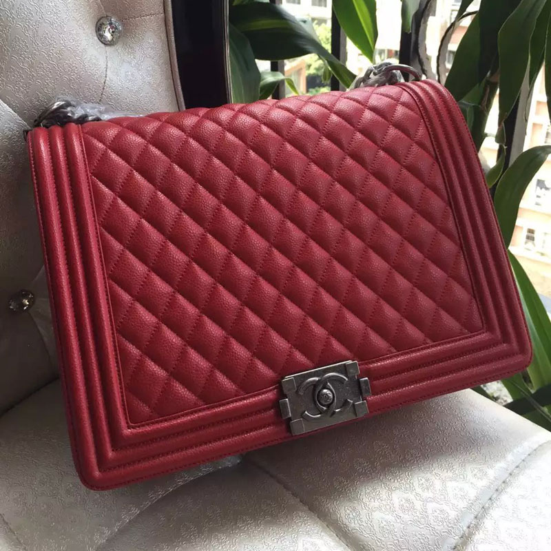 2015 Le Boy Chanel Flap Shoulder Bag Original Caviar leather A67087 Red