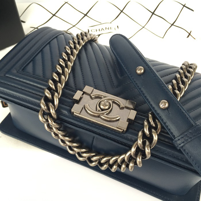 2015 Le Boy Chanel Flap Shoulder Bag Original Sheepskin Leather A92828 Royalblue