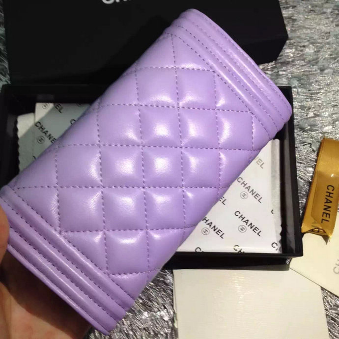 2015 Le boy Chanel Matelasse Bi-Fold Wallet Original Leather A50096 Lavender