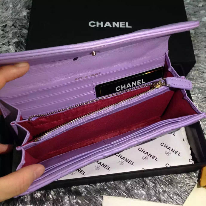 2015 Le boy Chanel Matelasse Bi-Fold Wallet Original Leather A50096 Lavender