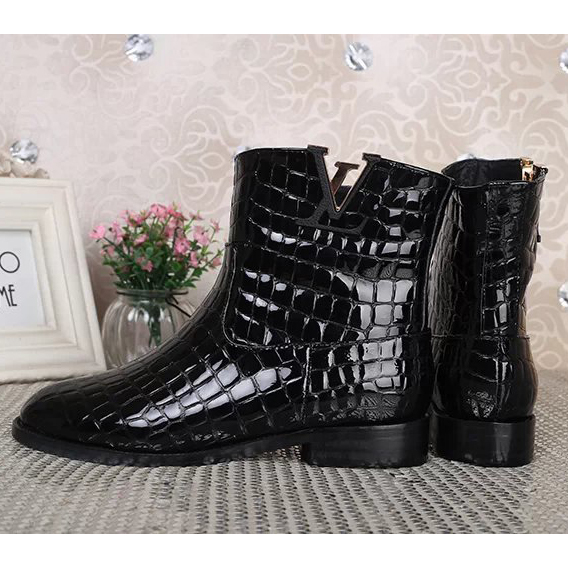 2015 Louis vitton Stone grain patent leather boots