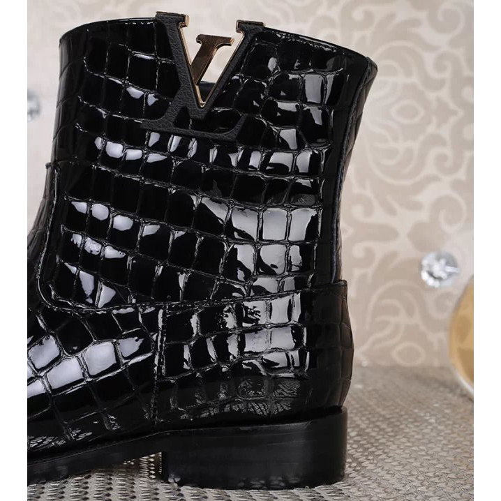 2015 Louis vitton Stone grain patent leather boots