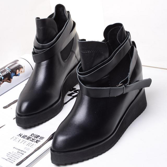 2015 Mcqueen women Heel strap boots