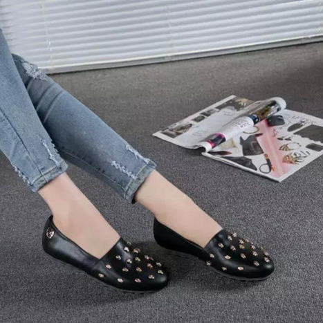 2015 Mcqueen women Rivet Casual Shoes