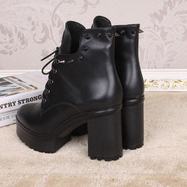 2015 Mcqueen women Rivet boots