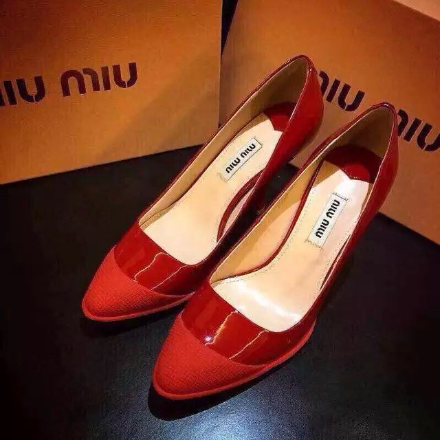 2015 Miu Miu women Patent leather shoes