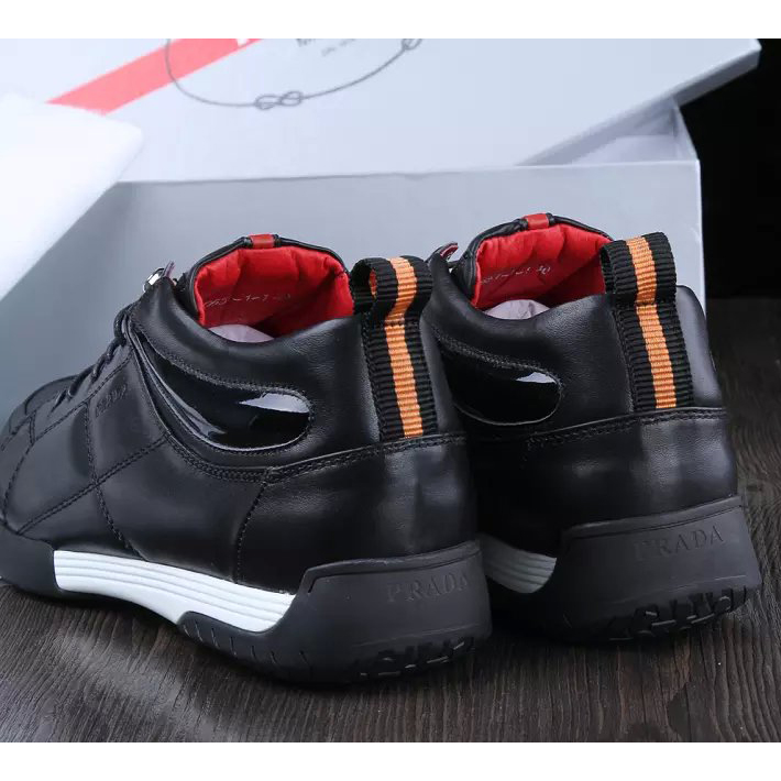 2015 Prada men Laser drilling patent leather shoes