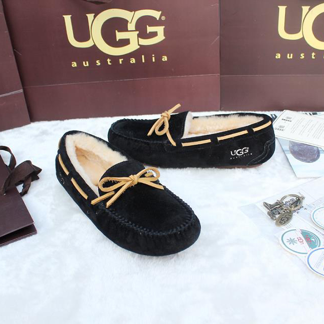 2015 UGG Classic casual shoes