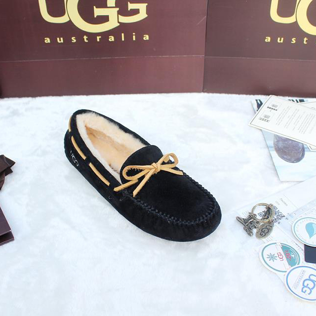 2015 UGG Classic casual shoes