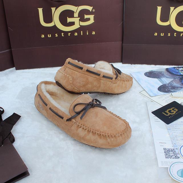 2015 UGG Classic casual shoes