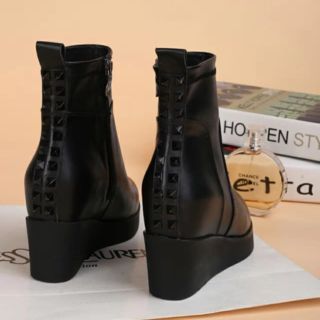 2015 Valentino women Rivet boots