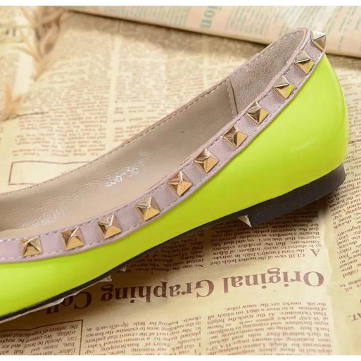 2015 Valentino women flats shoes with rivet