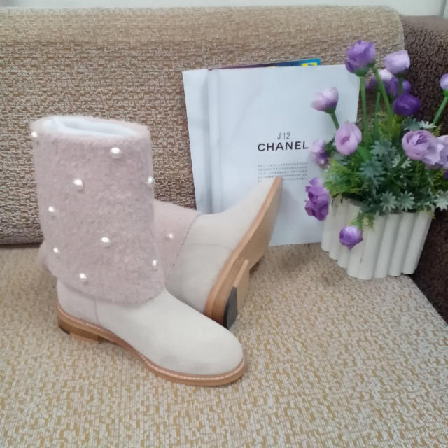 2015 chanel New Arrivals Nubuck Leather with Pearl Boots