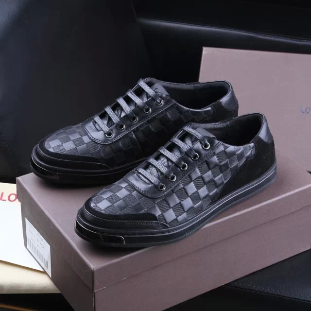 2015 louis vuitton men embossed nubuck leather casual shoes