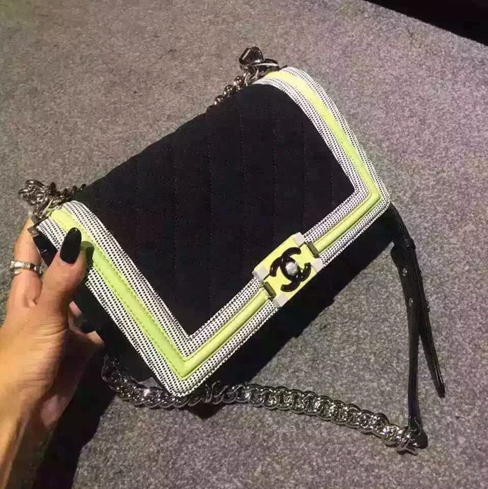 2016 Boy Chanel Flap Shoulder Bag Original Fabric A67086 Black