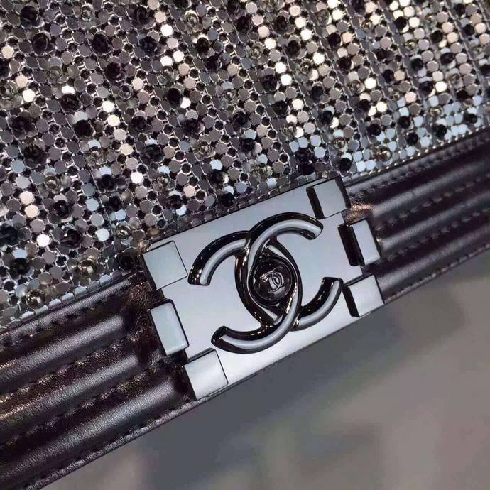 2016 Boy Chanel Flap Shoulder Bag Original Pearl embroidery A67086 Silver