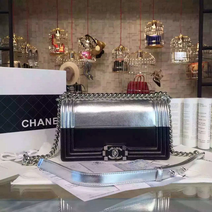 2016 Boy Chanel Flap Shoulder Bag Original lambskin leather A67086 Black&Silver