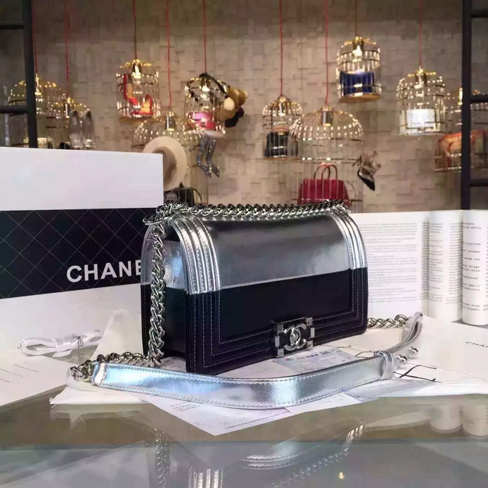 2016 Boy Chanel Flap Shoulder Bag Original lambskin leather A67086 Black&Silver