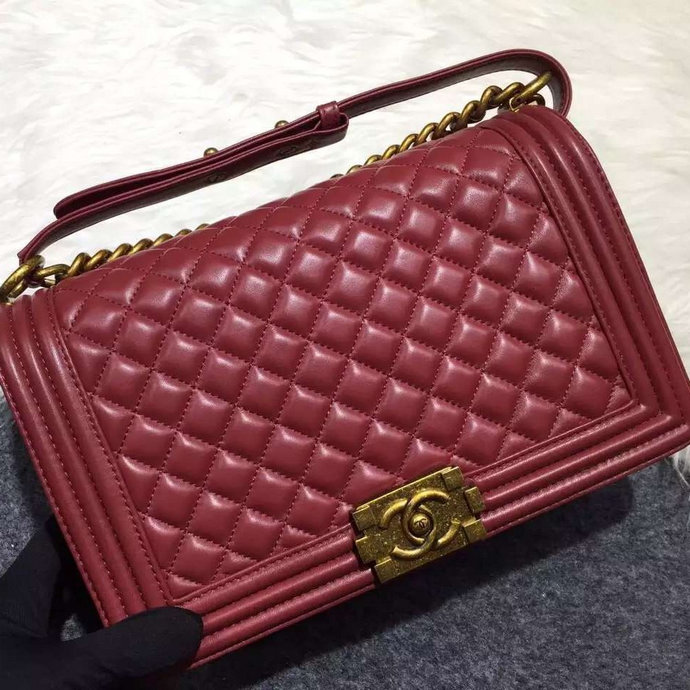 2016 Boy Chanel Flap Shoulder Bag in Original sheepskin Leather A67088 Claret