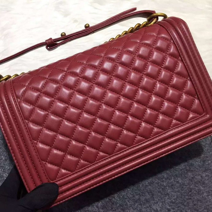 2016 Boy Chanel Flap Shoulder Bag in Original sheepskin Leather A67088 Claret