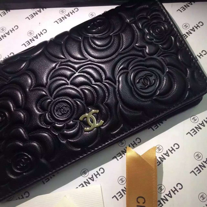 2016 Chanel Bi-Fold Wallet Black sheepskin leather A31509