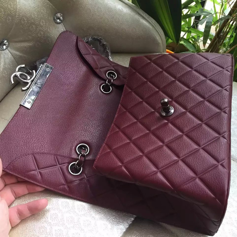 2016 Chanel Clasp Flap Bag in Original Calfskin leather Claret A90905