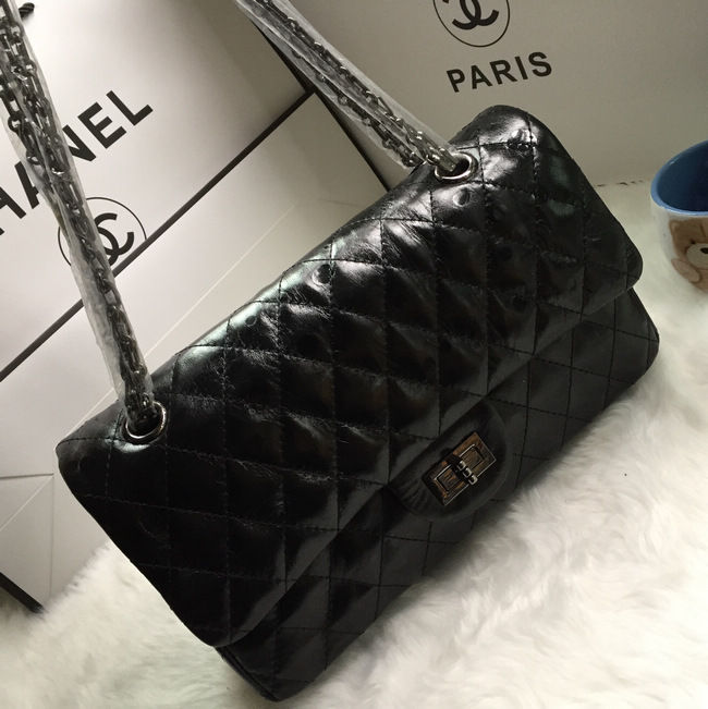 2016 Chanel Classic Flap Bag 1112 Shiny Iridescent leather in Black