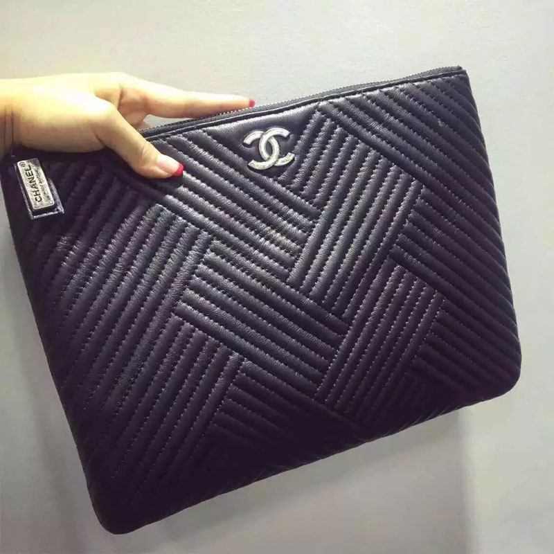 2016 Chanel Clutch Bag Black Sheepskin Leather A67780