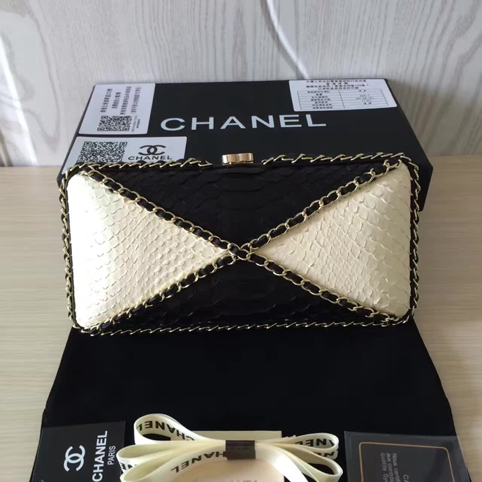 2016 Chanel Clutch Dinner Bag Original Snake Leather A94432 Black