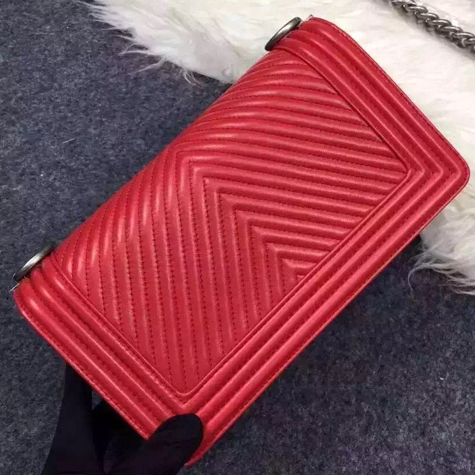 2016 Chanel Le Boy Flap Shoulder Bag A92493 Red