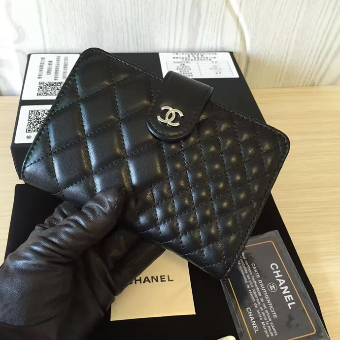 2016 Chanel Matelasse Bi-Fold Wallet Original Sheepskin Leather A50073 Black