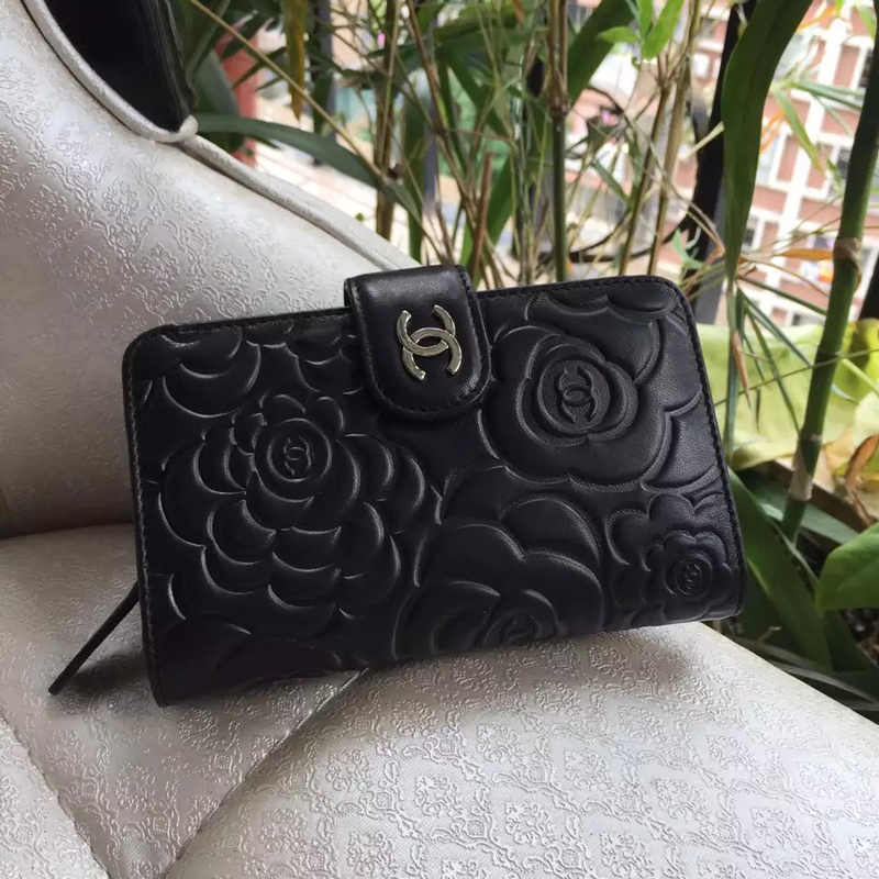 2016 Chanel Matelasse Bi-Fold Wallet Original Sheepskin Leather A50087 Black