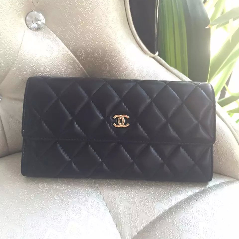 2016 Chanel Matelasse Bi-Fold Wallet Original Sheepskin Leather A50096 Black with Gold