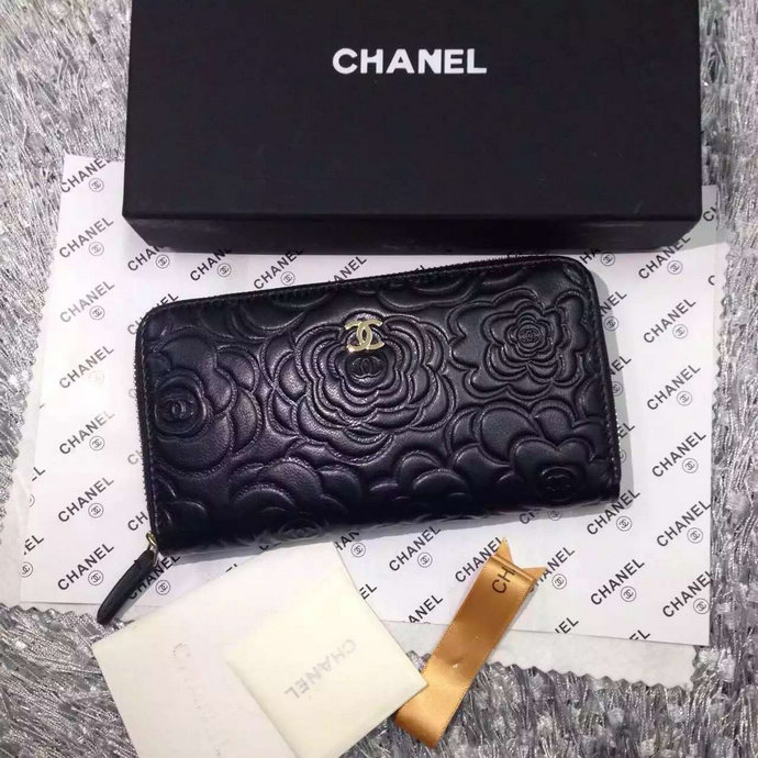 2016 Chanel Matelasse Zip Around Wallet Sheepskin leather A50071 Black