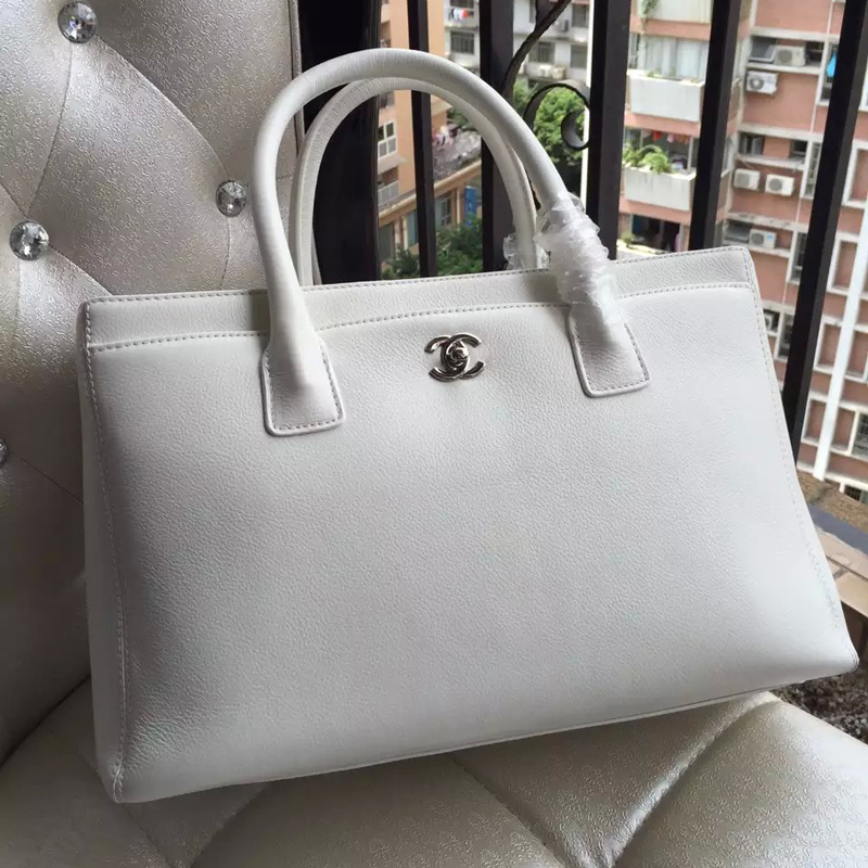 2016 Chanel Off-white Original Lambskin leather Tote Shoulder Bag A67007 with Silver