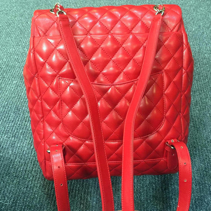 2016 Chanel Original Sheepskin Leather Backpack A91120 Red