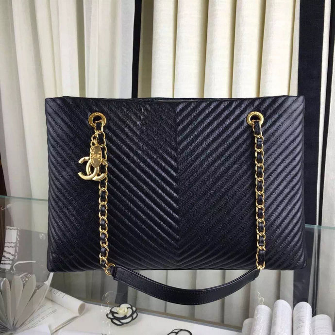 2016 Chanel Shoulder Bag Original Chevron Sheepskin Leather A92093 Black