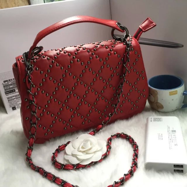 2016 Chanel Tote shoulder Bag Sheepskin Leather A8182 Red