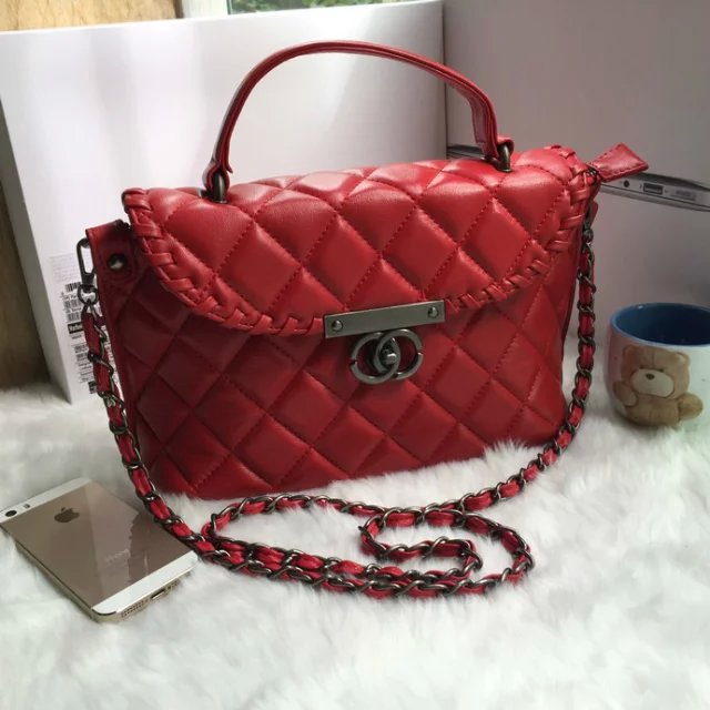 2016 Chanel Tote shoulder Bag Sheepskin Leather A9838 Red