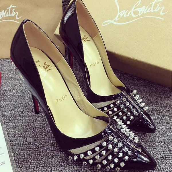 2016 Christian Louboutin high-heeled shoes in Patent leather with Rivet