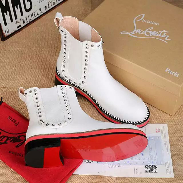 2016 Christian Louboutin women Boots in Cowhide leather with Rivet