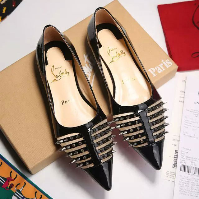 2016 Christian Louboutin women Flats shoes with Rivet