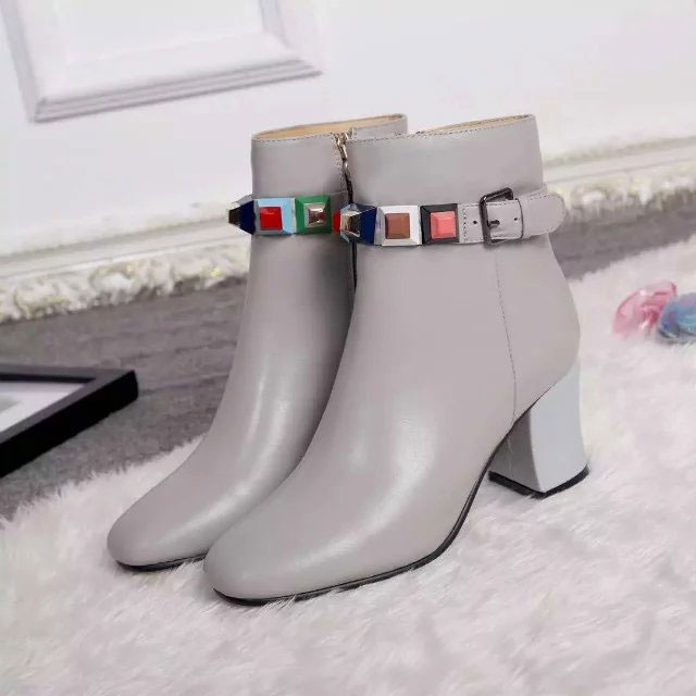 2016 Fendi women Boots in Calfskin leather