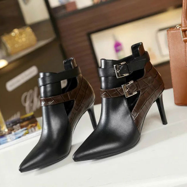 2016 Fendi women Boots in Calfskin leather