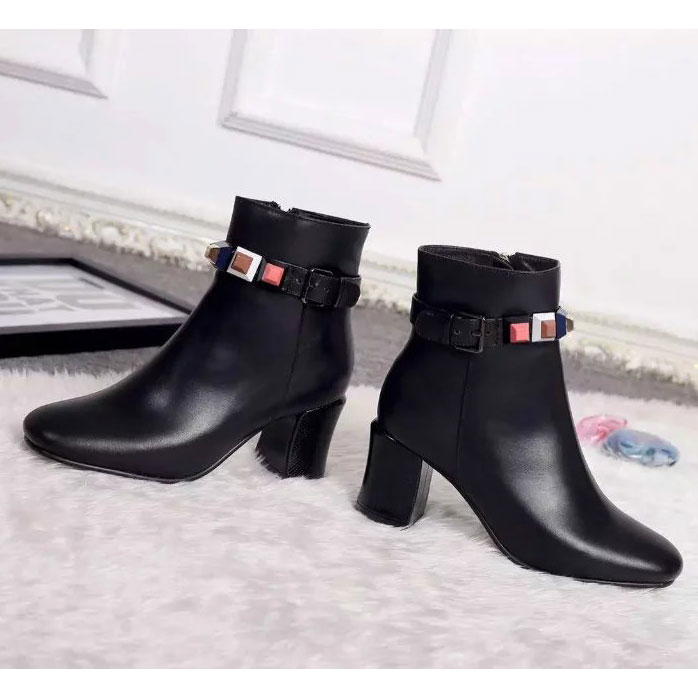 2016 Fendi women Boots in Calfskin leather